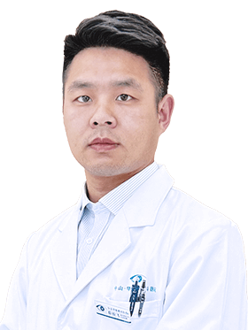 薛校飛